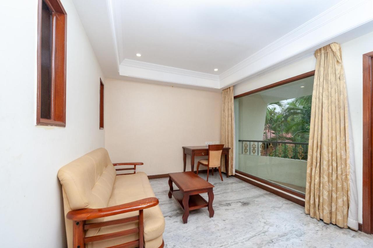 Capital O 6229 Ilara Hotels And Resorts Siruseri Екстериор снимка