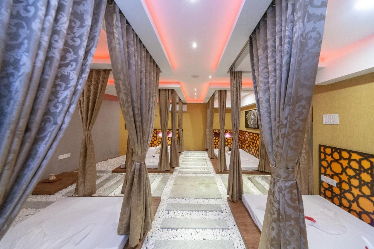 Capital O 6229 Ilara Hotels And Resorts Siruseri Екстериор снимка